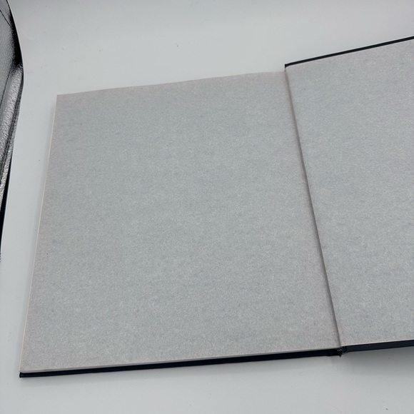 Whales Dolphins & Porpoises National Geographic Hardcover Coffee Table Book - Picture 5 of 10